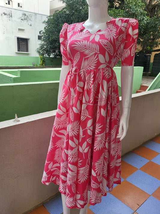 Deltacrepe feeding dresses