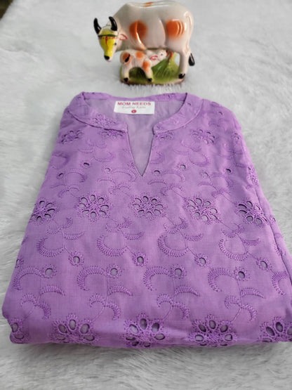 Hakoba feeding kurtis