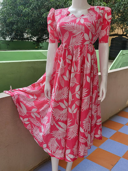 Deltacrepe feeding dresses