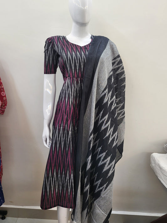 Ikkat 2pc feeding sets black/ grey