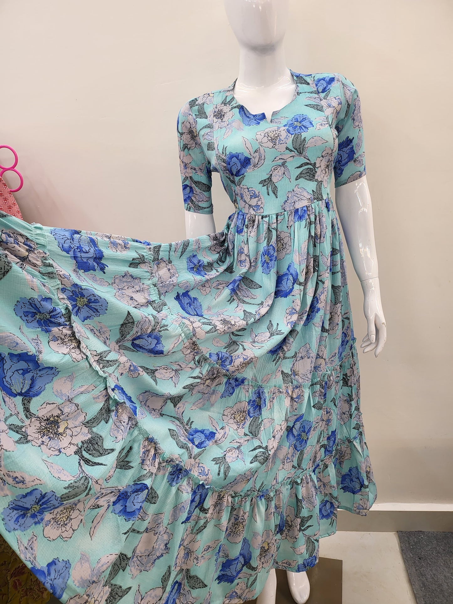 Delta crepe feeding Kurtis