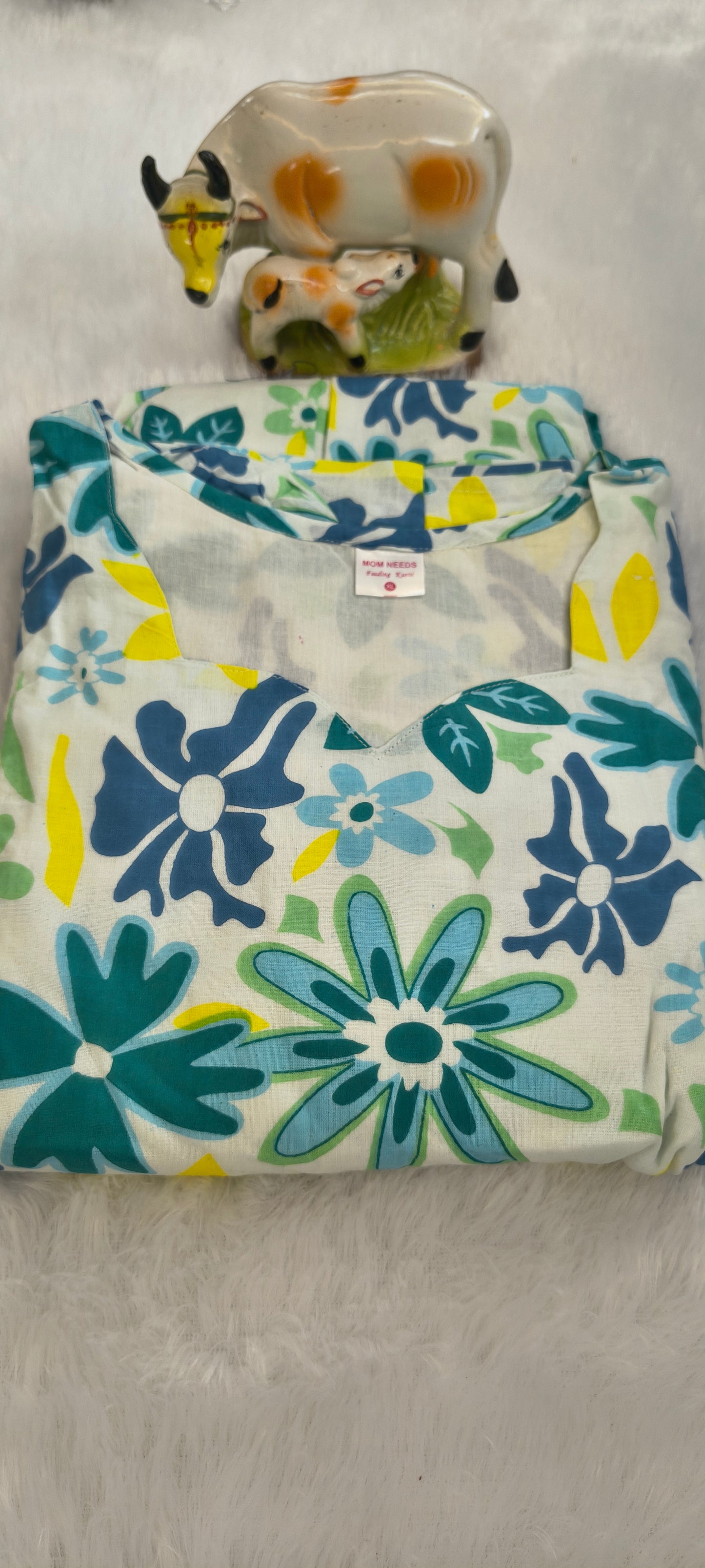 Feeding floral collection ocean
