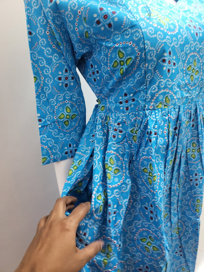 Feeding frock bluedots