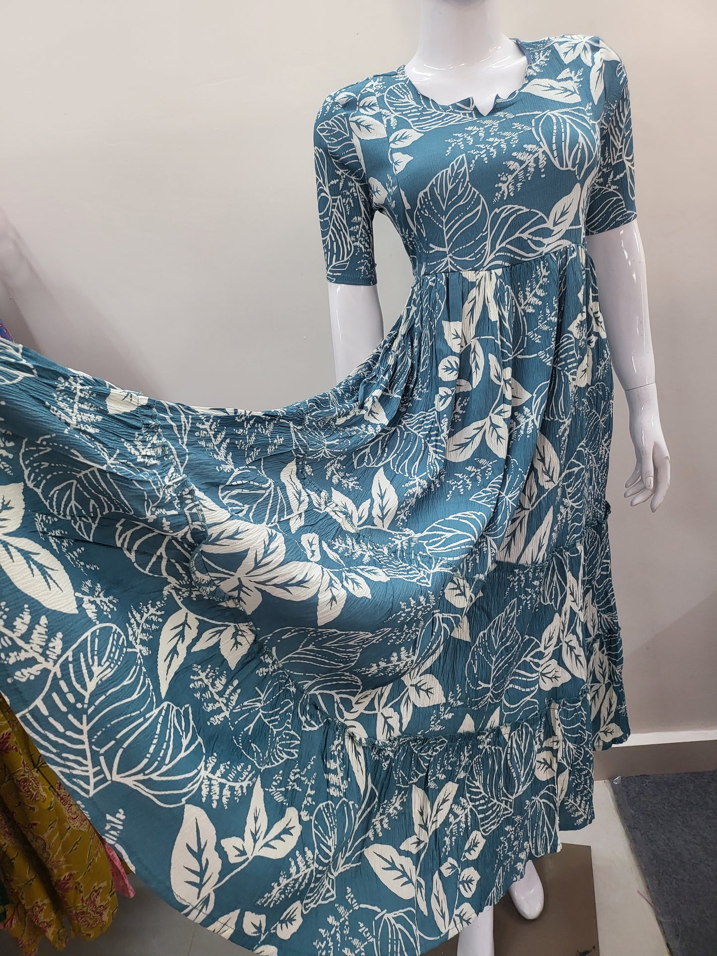 Deltacrepe feeding dresses seablu